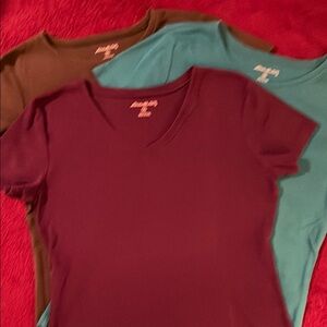 Women's V-Neck T-Shirt Set - Burgundy, Teal, and Brown